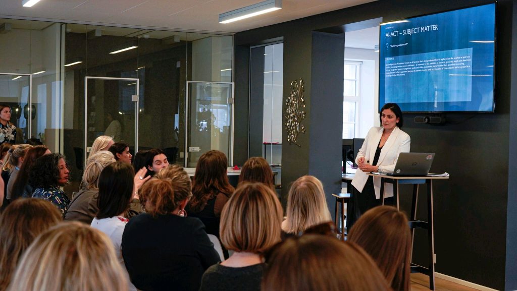Connected Women in AI